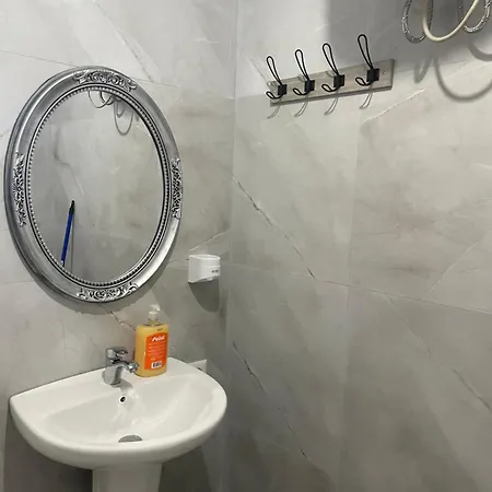 Banaj 호텔 *