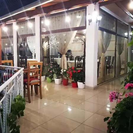 Hotel Banaj *
