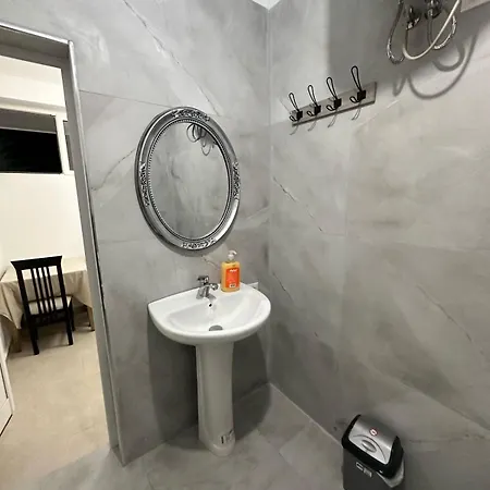 Banaj Hotel
