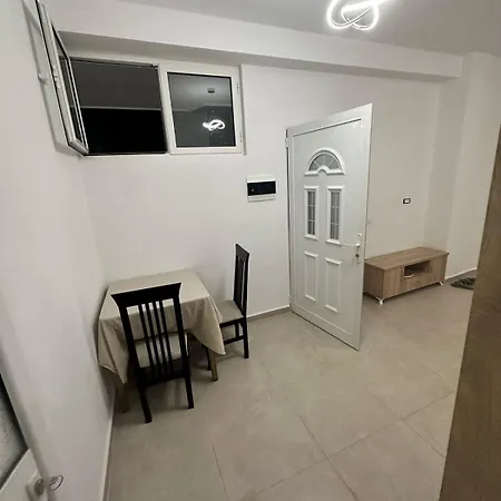 Banaj Hotel